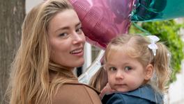 Amber Heard a devenit mama...