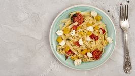 Fusilli cu mozzarella si...