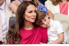 Printul Louis a furat din nou toate privirile la prima aparitie publica a lui Kate Middleton. Ce a facut micutul