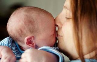 Copiii nascuti prin cezariana, predispusi bolilor respiratorii