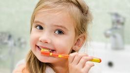 Cum se spala pe dinti copiii, in functie de varsta