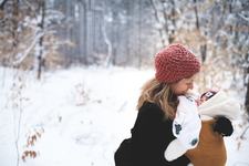 Plimbarea bebelusului iarna: Cand este prea frig sa il scoti afara