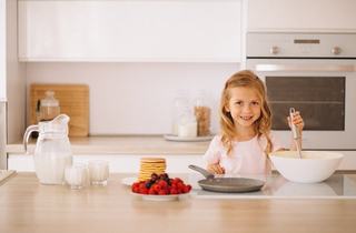 Clatite americane pufoase (pancakes): reteta simpla pas cu pas si trucuri pentru rezultate perfecte