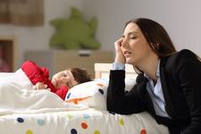 STUDIU: S-a aflat motivul pentru care mamele sunt atat de obosite dimineata