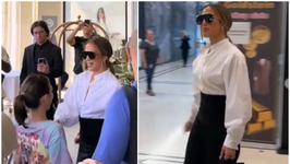 Jennifer Lopez a imbratisat...