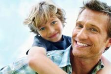 S-a demonstrat stiintific: Tatii sunt mai fericiti ca parinti decat mamele