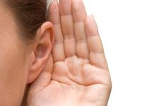 3 superstitii legate de mancarimea in ureche