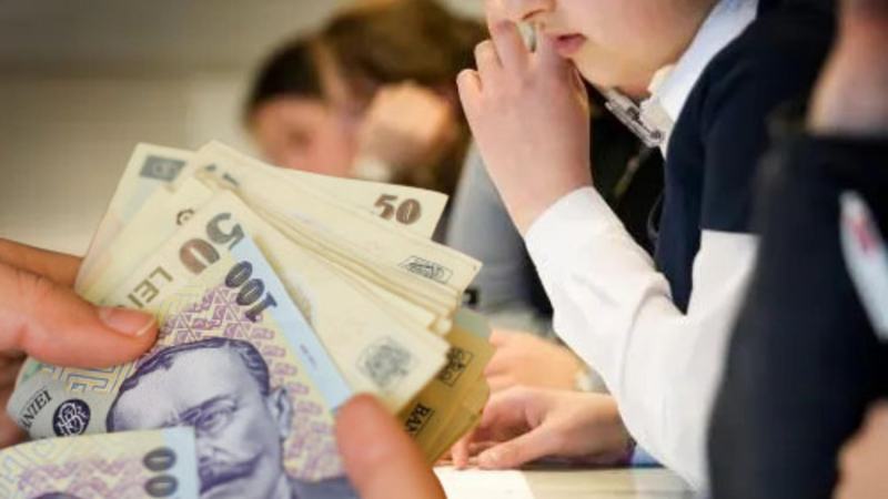 Plata burselor in anul scolar 2025-2026: Termene pentru depunerea actelor si data la care intra banii pentru septembrie si octombrie