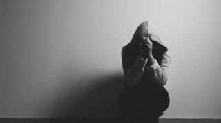 Greselile adultilor care ii imping pe adolescenti catre sinucidere