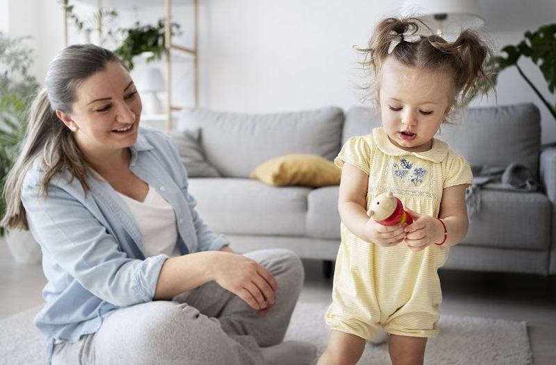 Cum sa ajuti copilul care nu vorbeste clar – exercitii logopedice pentru 2–4 ani