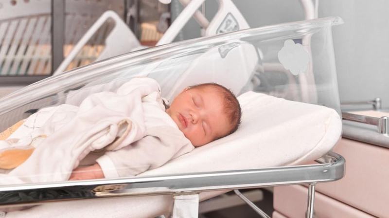 Au plecat in vacanta pentru o croaziera si s-au intors acasa cu un bebelus. Doi tineri au aflat ca vor deveni parinti cu doar cateva ore inainte de na
