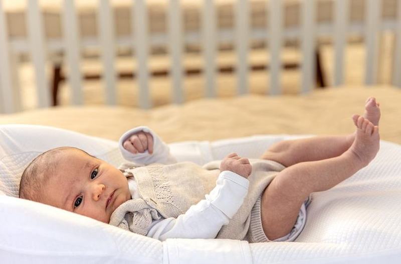 Febra la nou-nascuti si copii mici: valori si cum se masoara temperatura