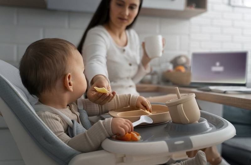 10 greseli frecvente in diversificare si retete usoare care ii vor placea bebelusului tau