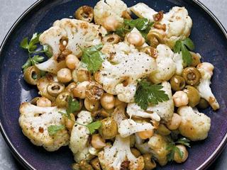 Mancare de legume coapte cu naut