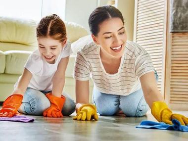 Tehnici prin care ii motivezi pe copii sa te ajute la treburile casei