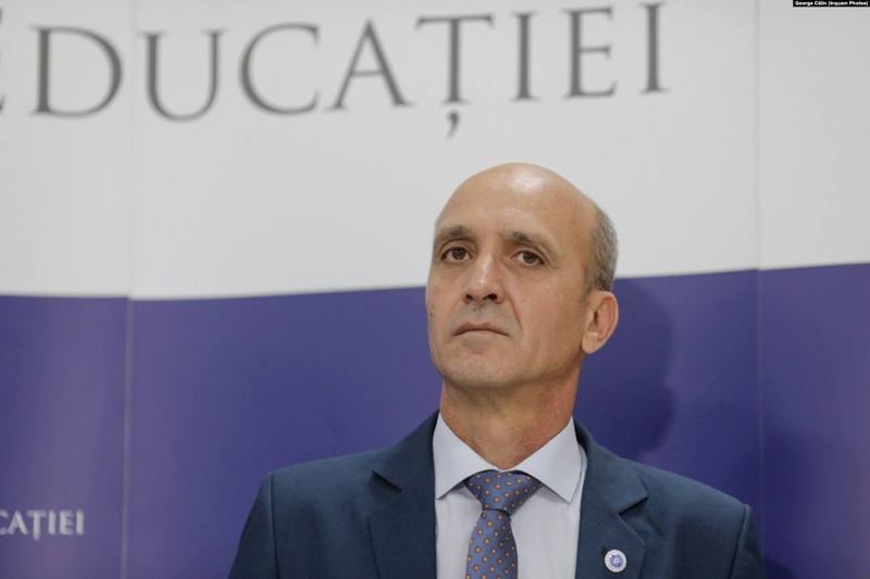 Sorin Ion, secretar de stat in Ministerul Educatiei, despre evaluarile nationale la clasele mici: 