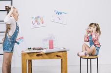 Desenele copiilor pe pereti...