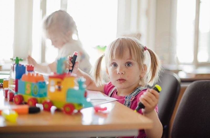 Cum pregatesti copilul pentru gradinita: Activitati si fise care il ajuta sa se adapteze