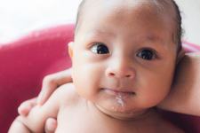 Tot ce trebuie sa stii despre refluxul silentios la bebelusi