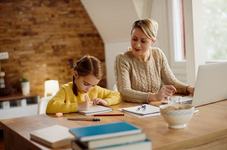 Afterschool sau acasa? Ce e...