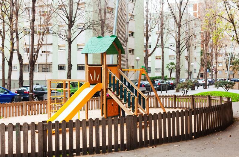 Un copil de 13 ani a murit intr-un parc din Capitala. Ce au descoperit politistii ajunsi la fata locului