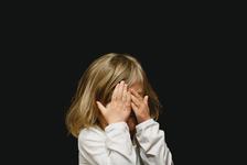 Stresul din copilarie poate afecta creierul copiilor si adolescentilor