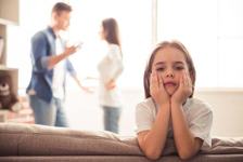 6 moduri prin care iti distrugi copilul