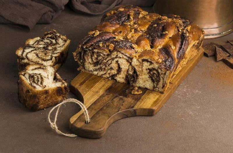 Idei de deserturi cu cozonac uscat: retete rapide si trucuri utile