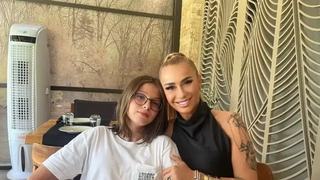 Fiul Anamariei Prodan a absolvit liceul. Cum arata acum Bebeto dupa ce a renuntat la parul lung si ce mesaj i-a transmis mama sa