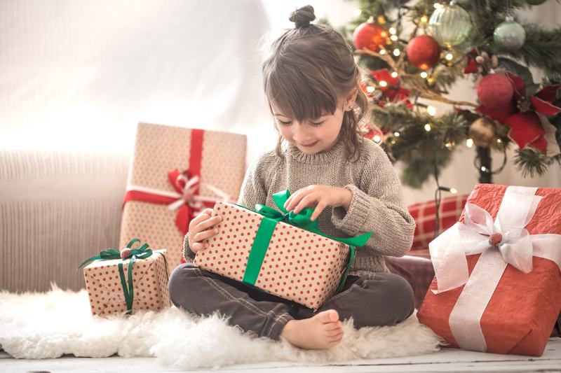 Cum alegem jucariile de Craciun pentru copii