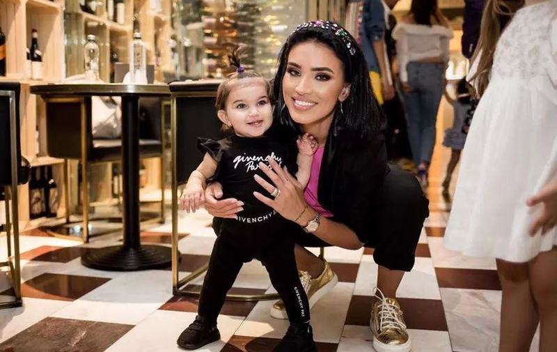 Cum arata fiica Adelinei Pestritu la aproape 6 ani. Imagine rara cu Zeny