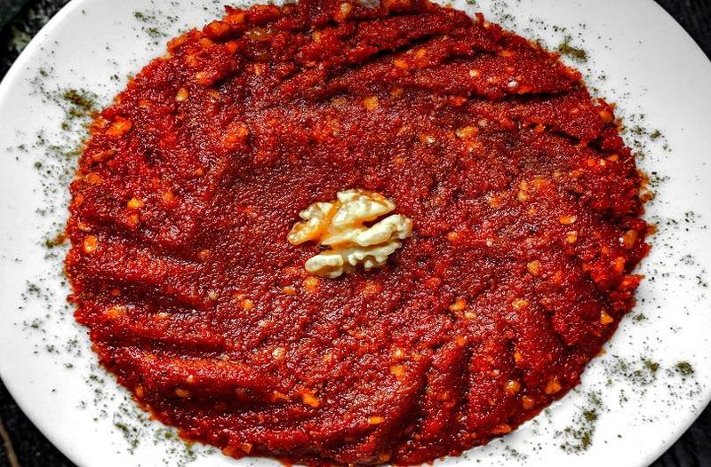 Reteta de Muhammara pentru copii – Gustare sanatoasa din ardei copti si nuci