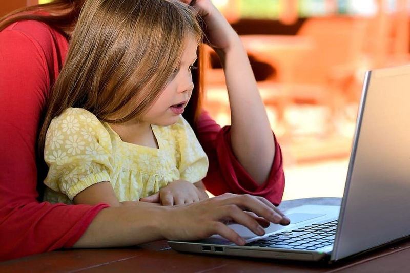 Copilul tau merita totul: invata programare si ofera-i o viata mai buna!