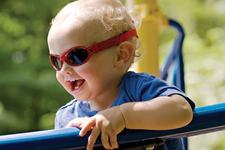 De ce e important sa poarte copiii ochelari de soare