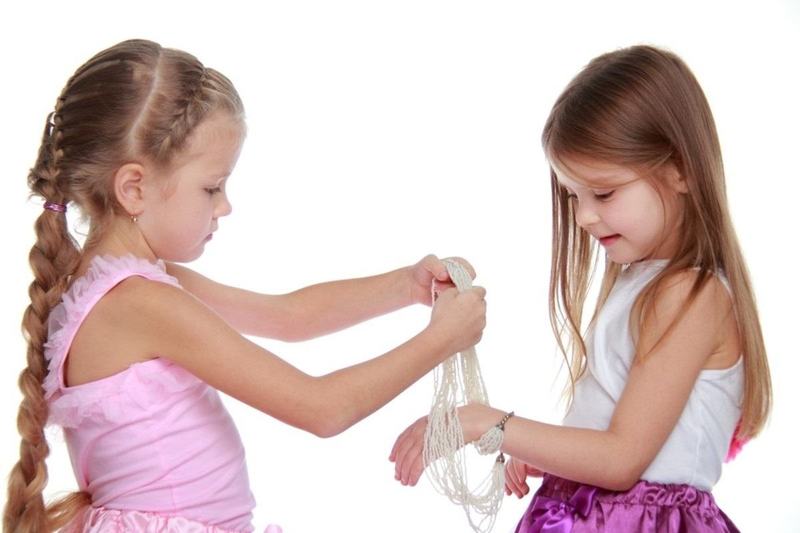 La ce trebuie sa fii atent cand cumperi bijuterii pentru copii?