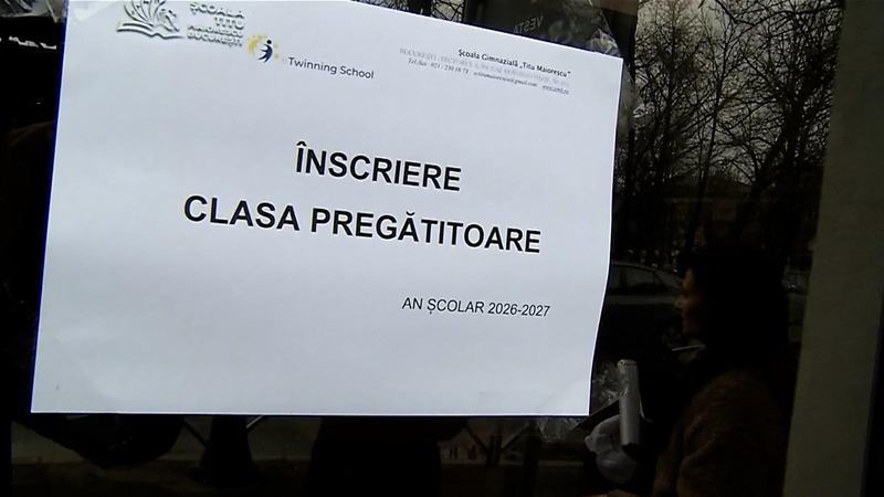 Bataie pe locuri la clasa pregatitoare. Parintii folosesc vize de flotant pentru scolile dorite