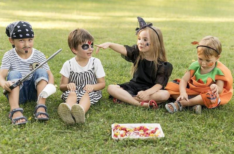 Halloween pentru copii: Jocuri distractive si usor de organizat acasa sau in parc