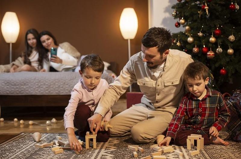 Idei inedite pentru a limita timpul petrecut de copii in fata ecranelor in perioada sarbatorilor