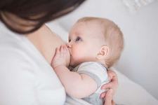 Cum sa-ti alaptezi copilul nou-nascut: 7 sfaturi de urmat!