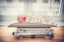 Plansul si colicile la bebelusi: Sfaturi si remedii
