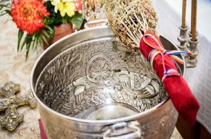 Boboteaza in traditia romaneasca: Sfintirea casei si semnificatiile alimentelor simbolice