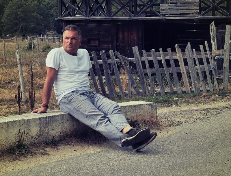 Mircea Radu, fotografie rara alaturi de fiica lui. Clara are 9 ani si apare foarte rar in mediul online
