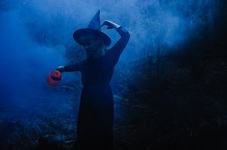 Alege costumul perfect de...