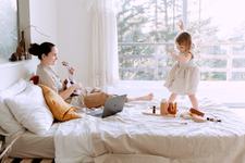 10 moduri simple de a te juca cu bebelusul