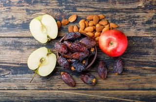 Curmale pentru copii: 5 retete delicioase si sanatoase pentru gustari
