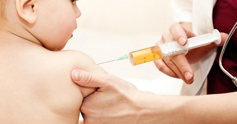 O mama: "Fiul meu a facut sinovita toxica dupa vaccinul antigripal. Dar il voi vaccina in fiecare an"