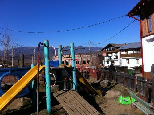 Campanie umanitara de Craciun – in vizita la Valea Screzii