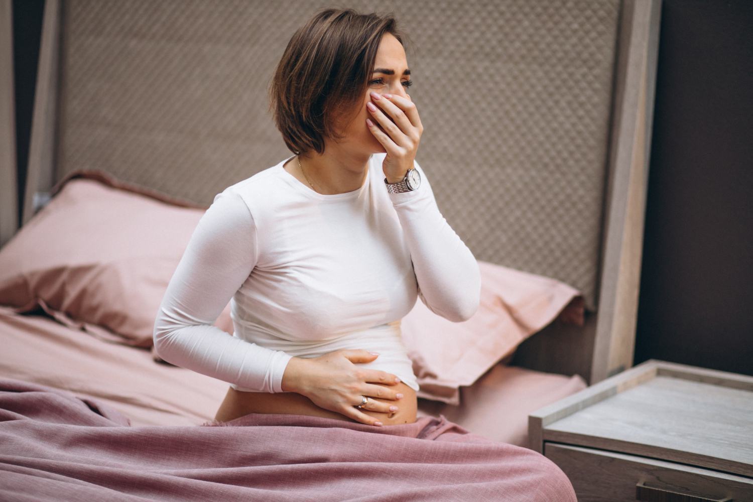 S-a aflat care ar putea fi cauzele greturilor si varsaturilor din timpul sarcinii