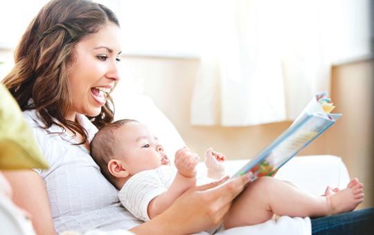 Dezvoltarea limbajului la bebelusi, metode distractive si simple