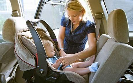 Secrete pentru siguranta bebelusului in scaunul de masina